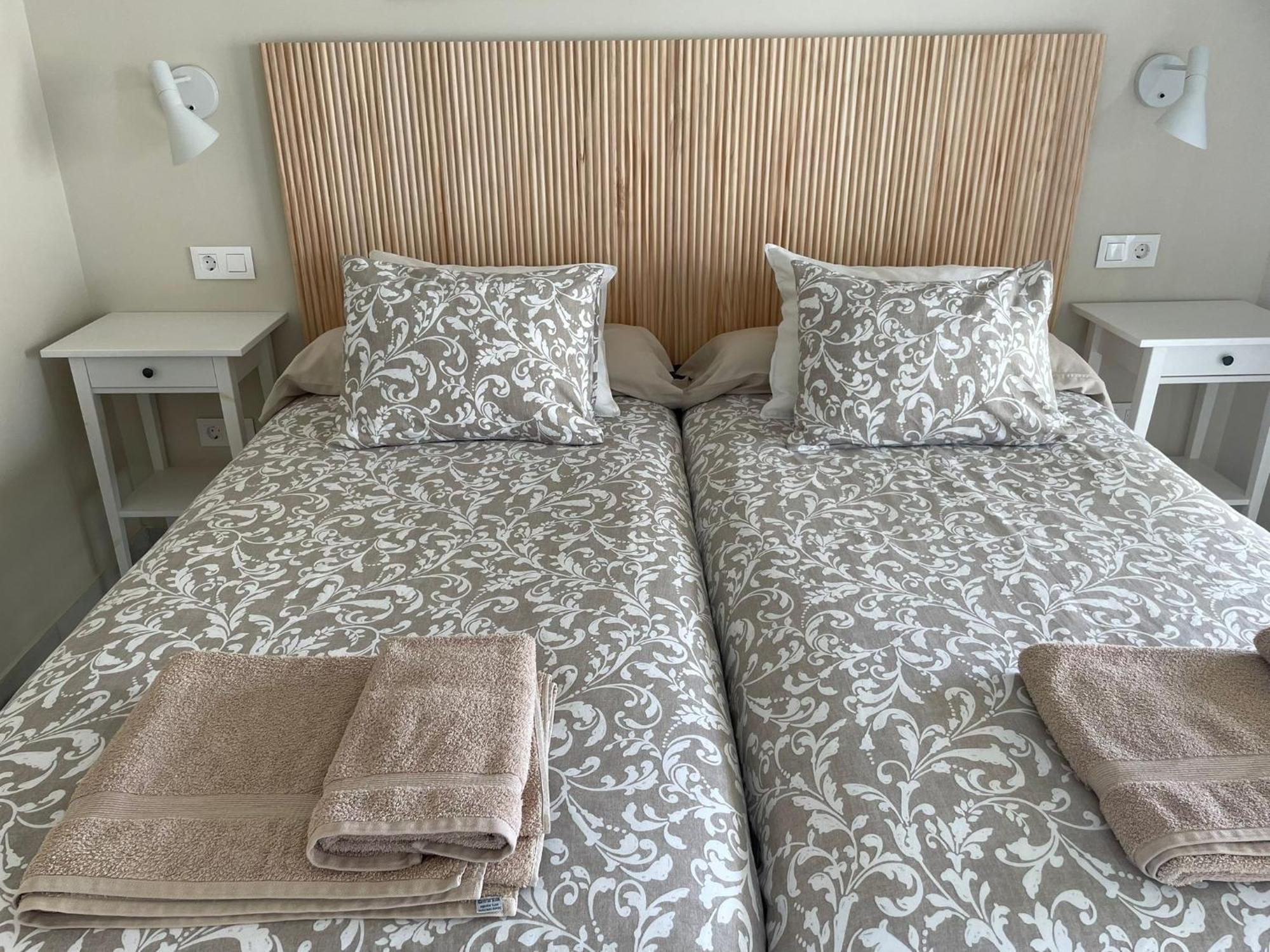 Apartamento En Primera Linea/Beachfront Apartment Фуeнхирола Екстериор снимка